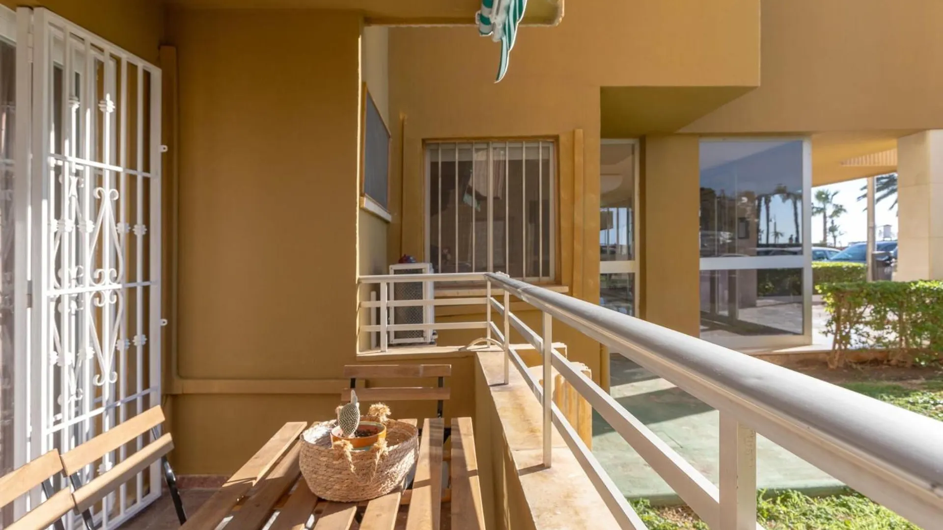 Bajamar De Calaflores - Apartment With Free Wifi La Cala Del Moral 0*,  Spanien