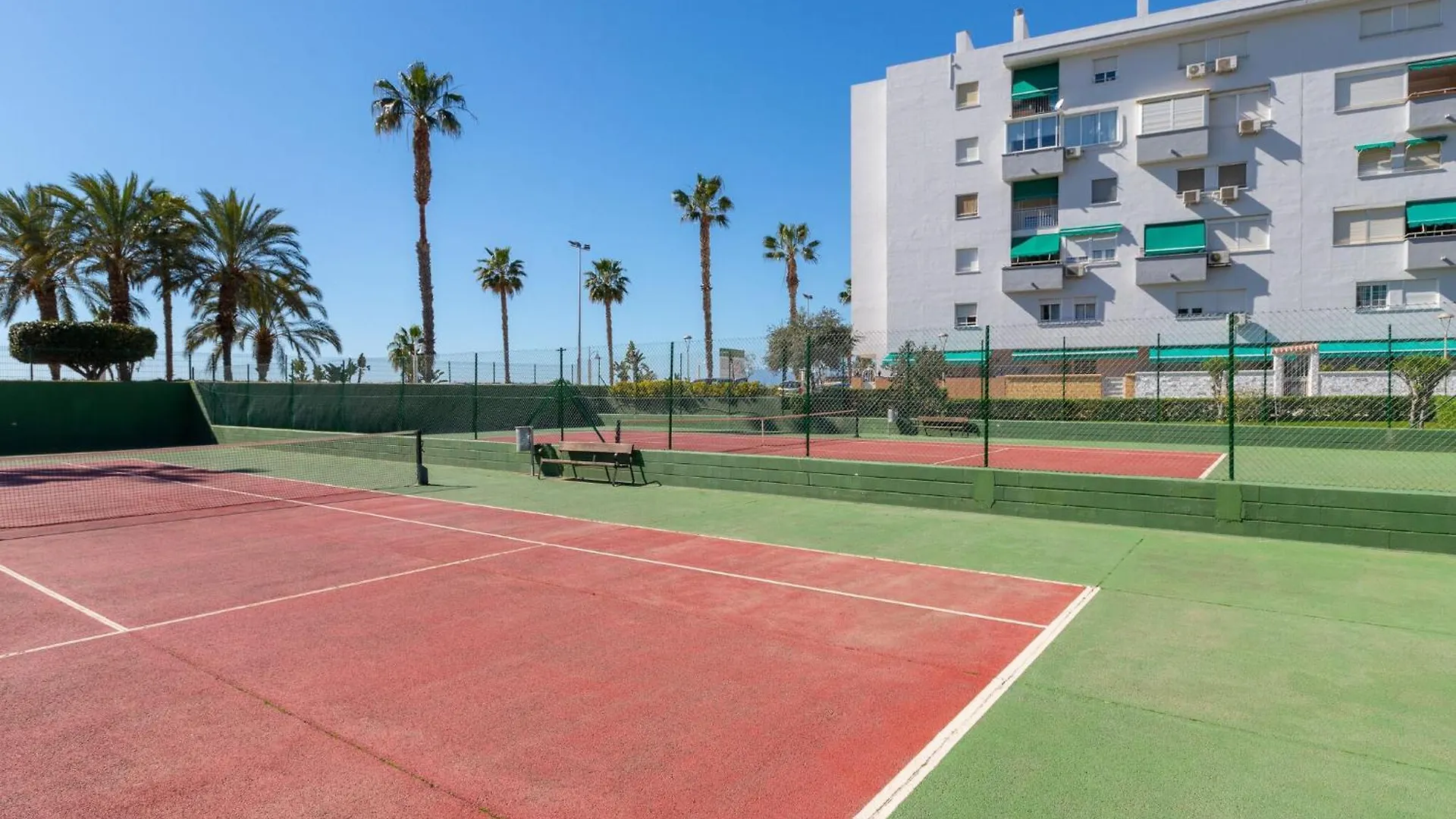 Bajamar De Calaflores - Apartment With Free Wifi La Cala Del Moral Feriehus