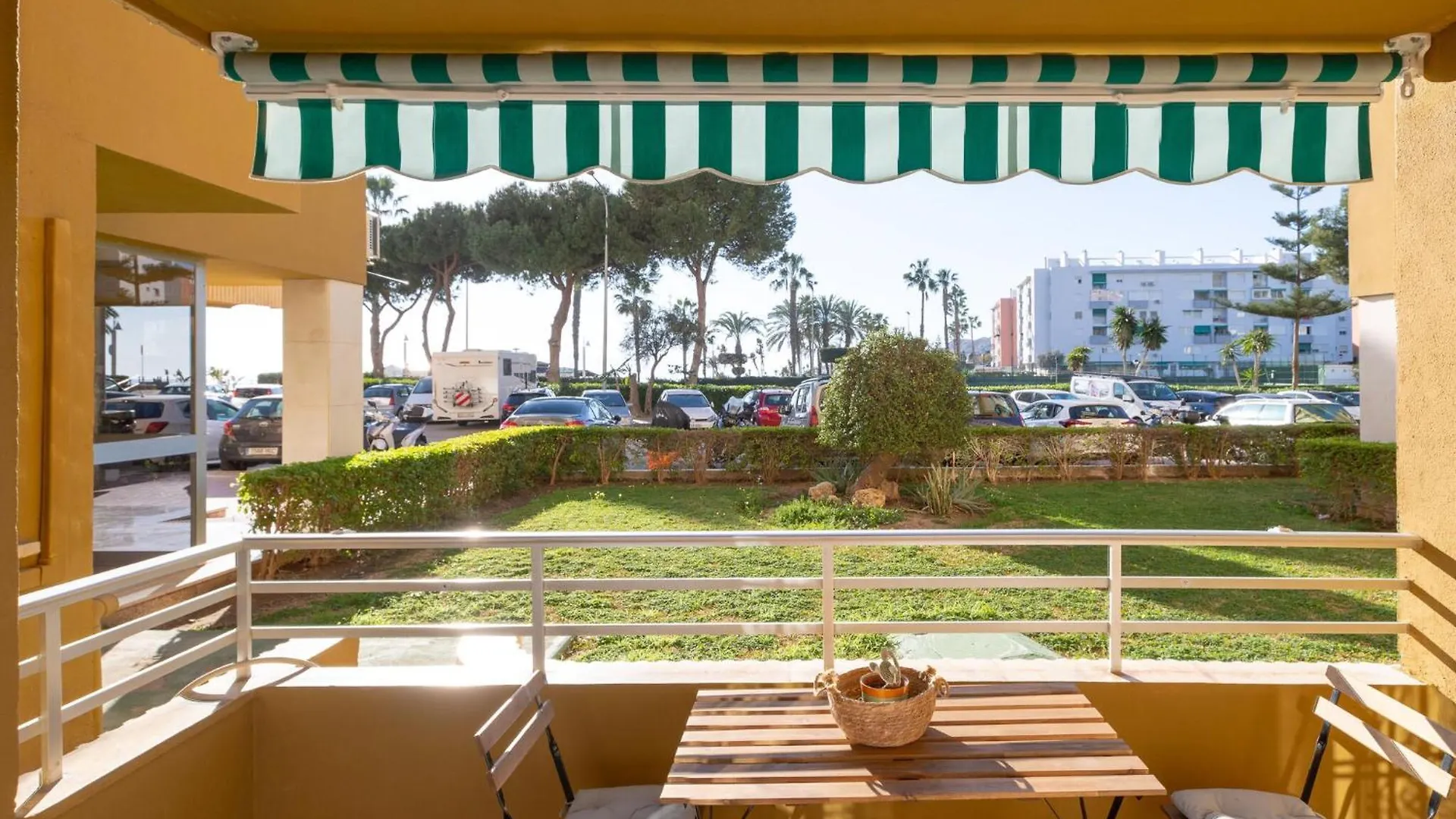 Bajamar De Calaflores - Apartment With Free Wifi La Cala Del Moral 0*,  Spanien